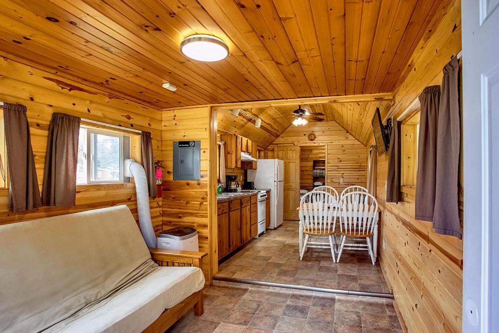 Big River Escape Riverside Cabins Buffalo City Exterior photo