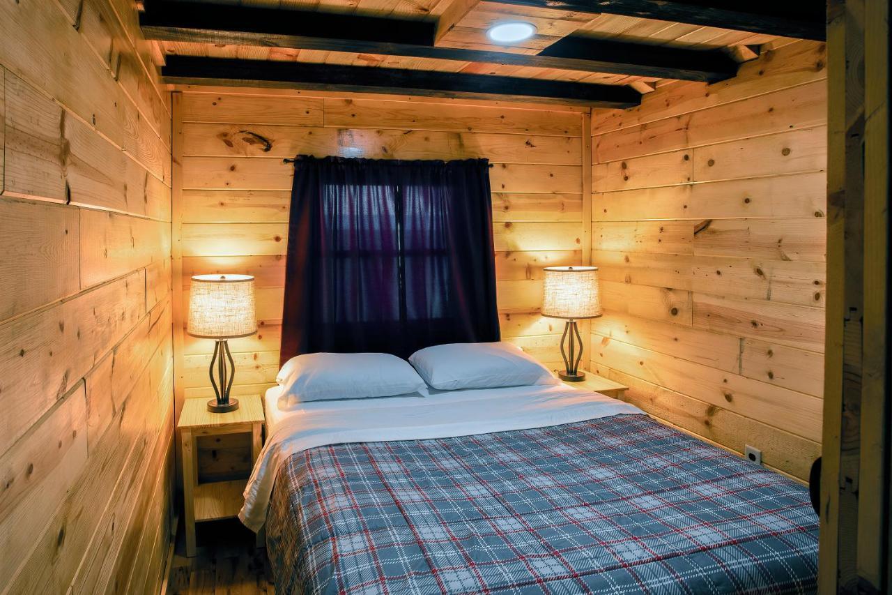 Big River Escape Riverside Cabins Buffalo City Exterior photo